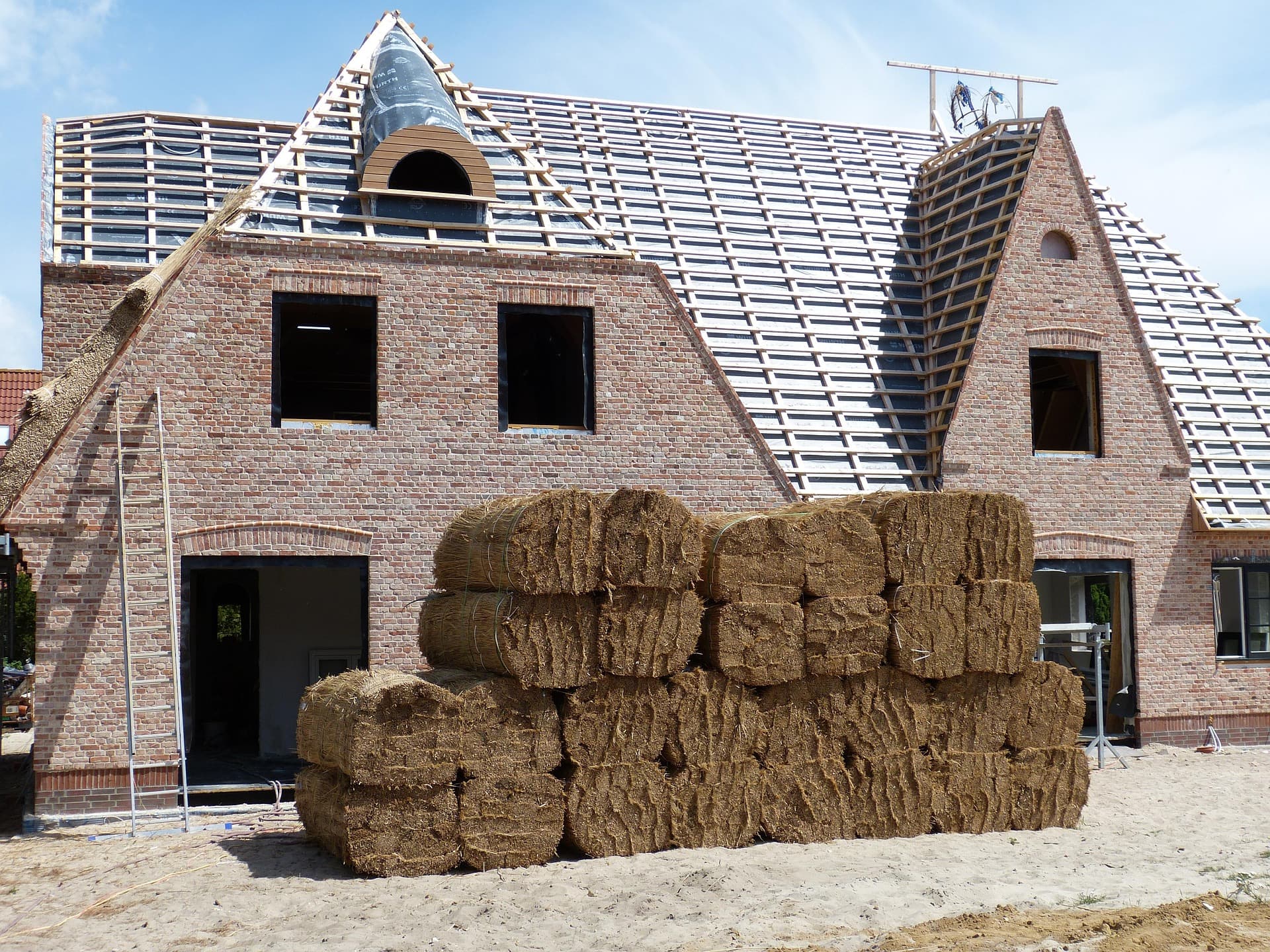 Water Reed Roof Installation